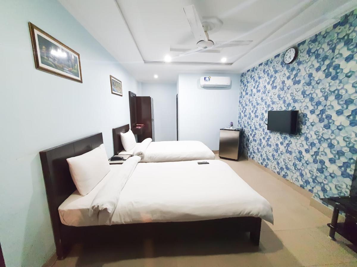 Hotel Crown Inn Multan Exterior foto