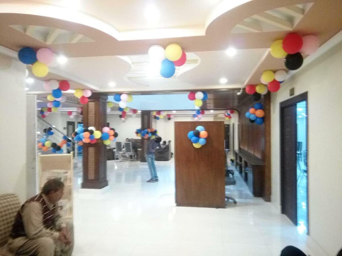 Hotel Crown Inn Multan Exterior foto