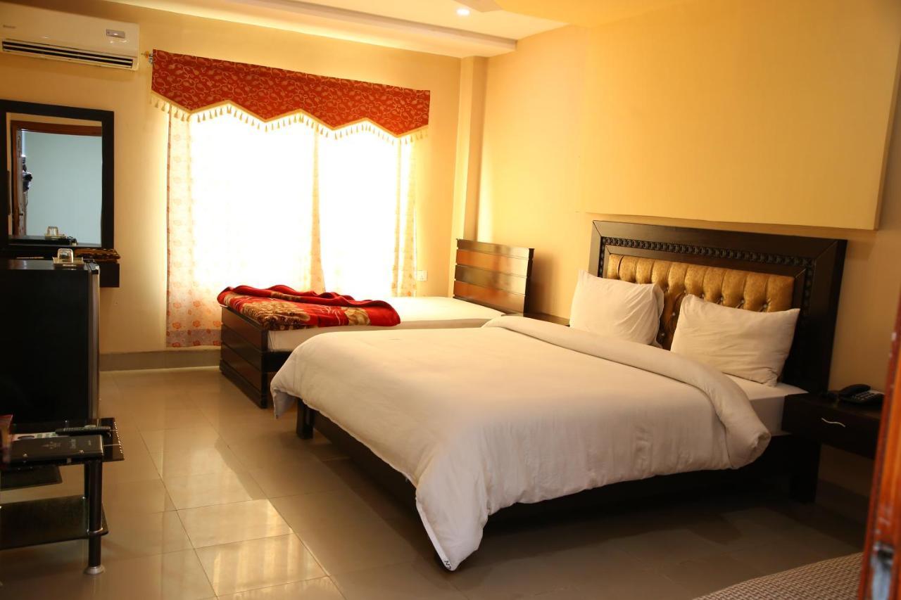 Hotel Crown Inn Multan Exterior foto