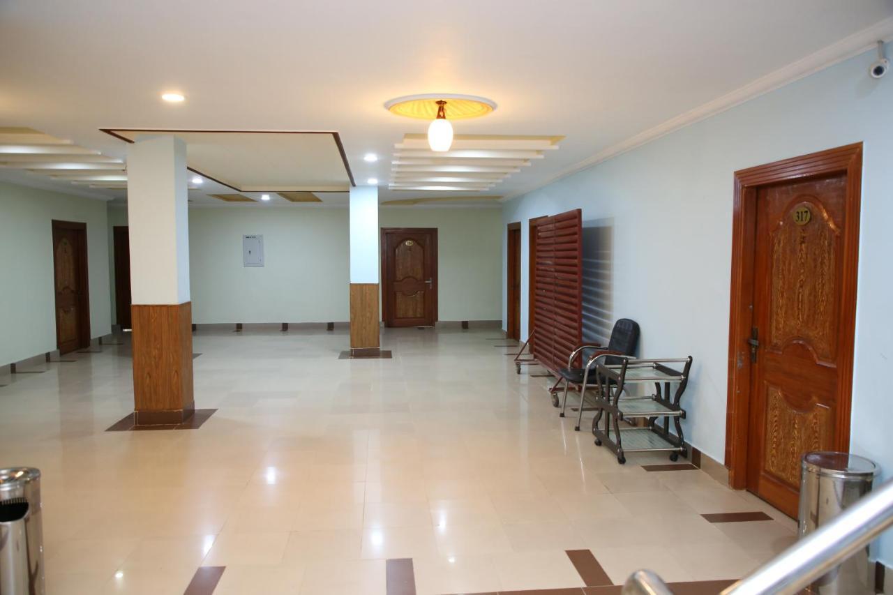 Hotel Crown Inn Multan Exterior foto